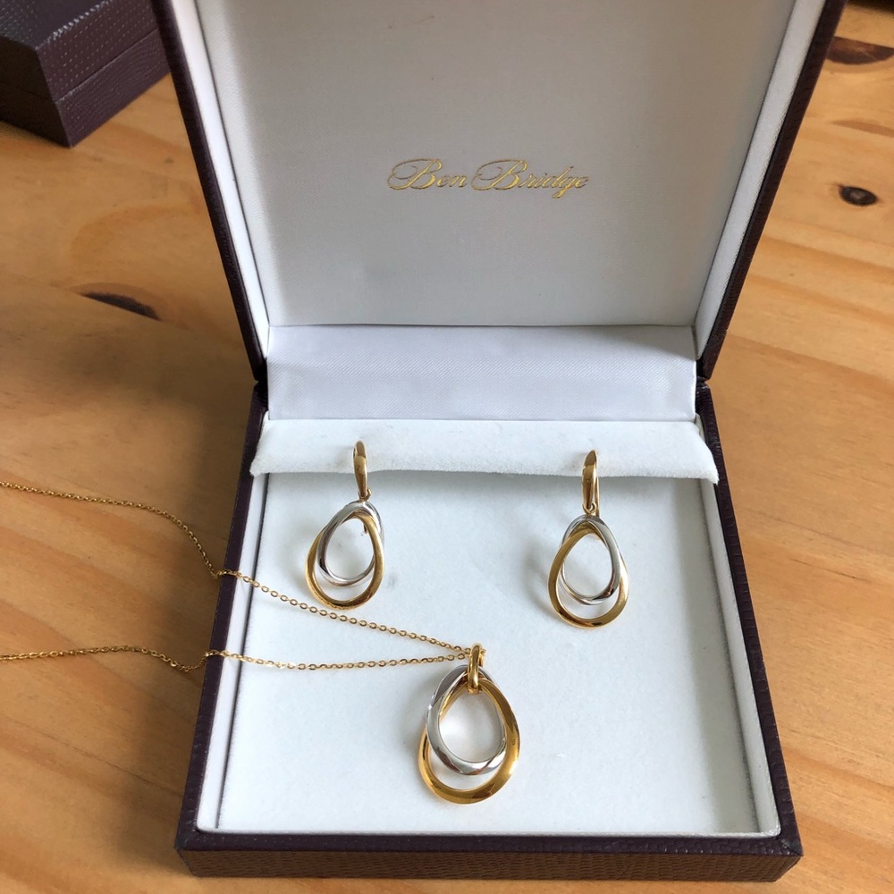 NEVER WORN Ben Bridge Multi-Tone Pendant Earrings and Necklace Set